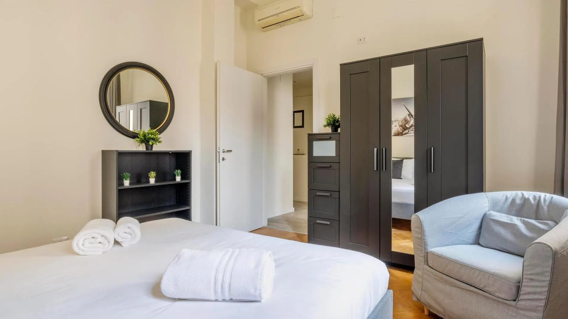 Elegant Brand New Apartments Near Duomo Milano