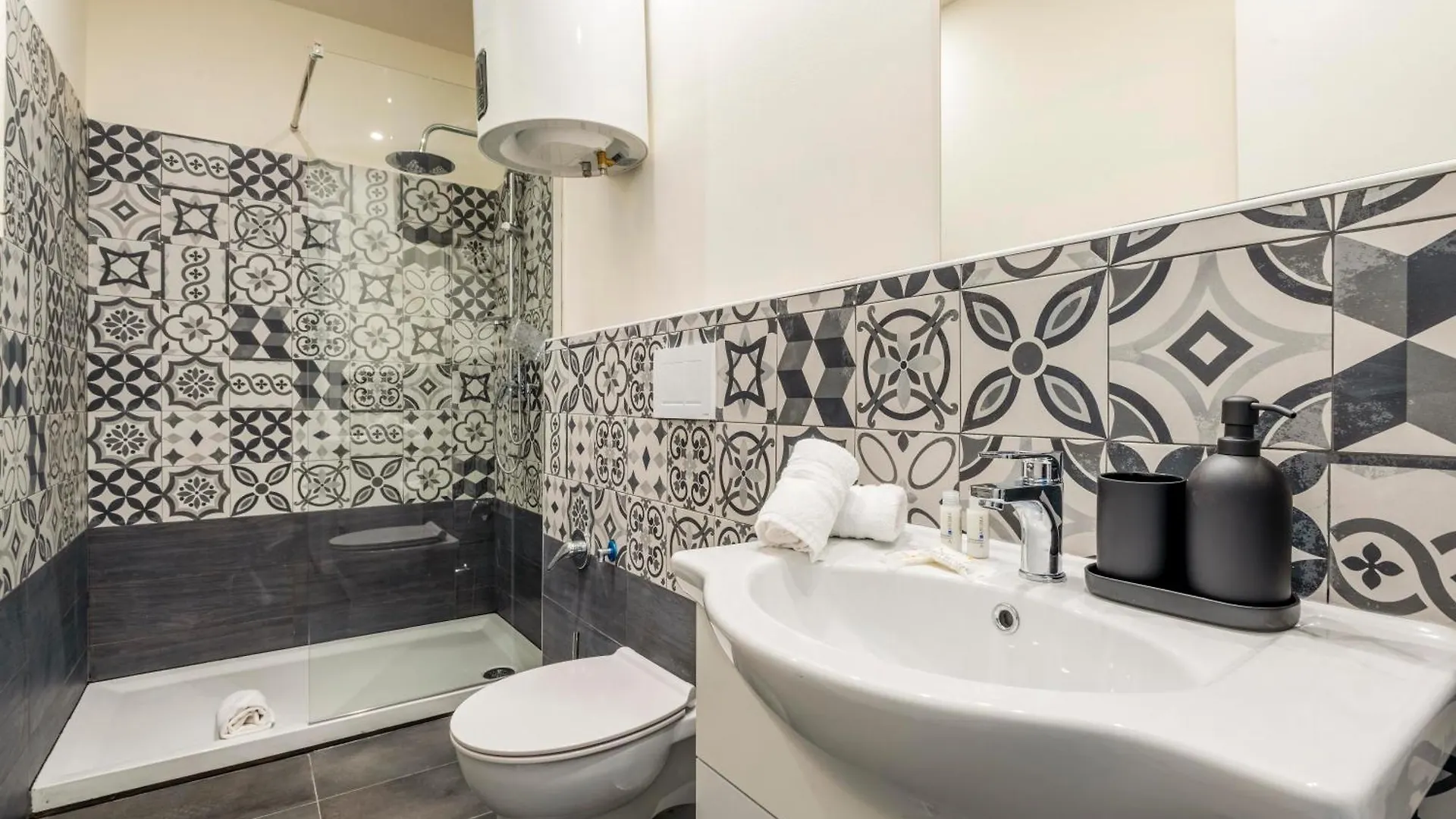 Elegant Brand New Apartments Near Duomo Milano