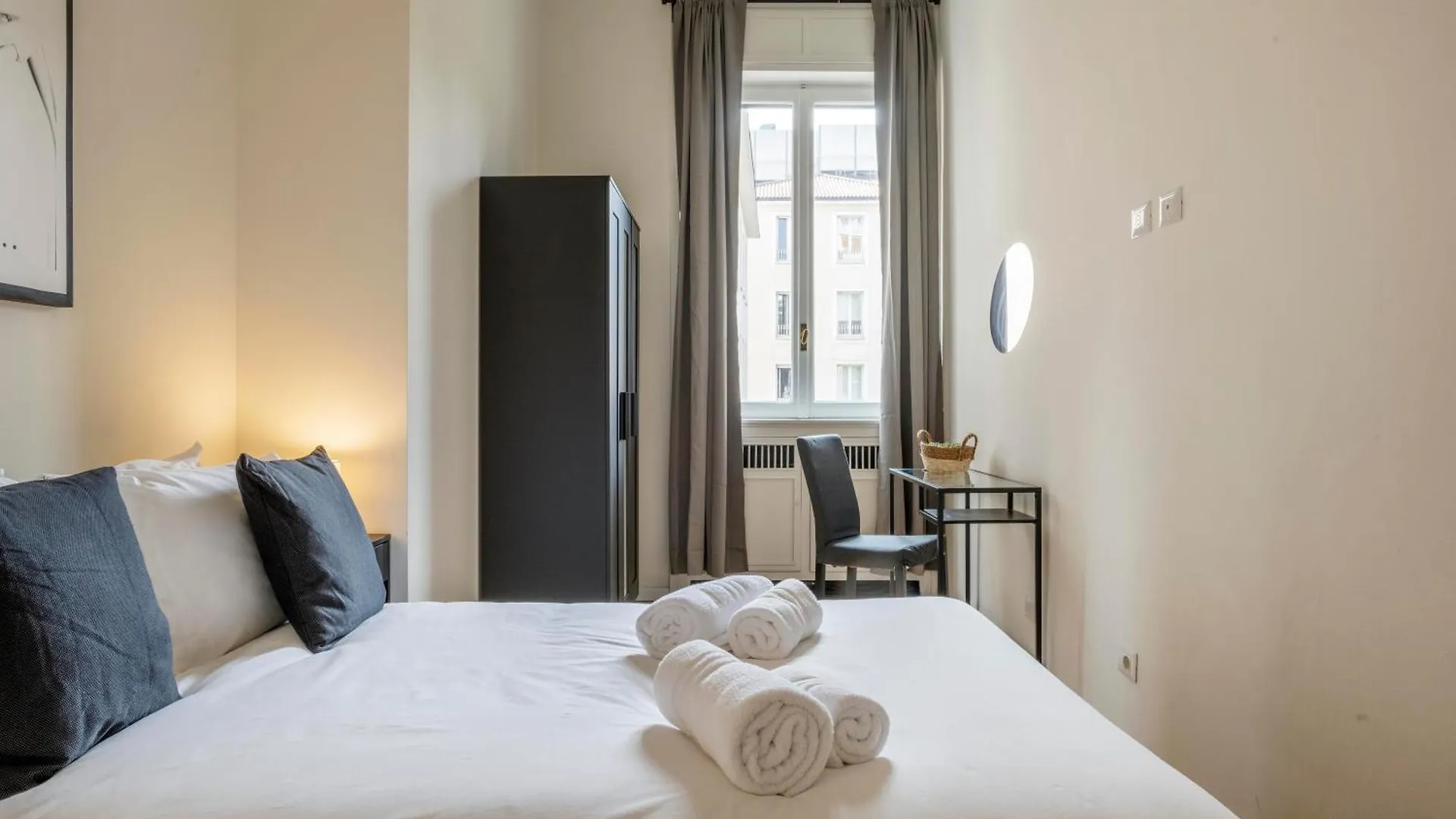 Elegant Brand New Apartments Near Duomo Milano Italien