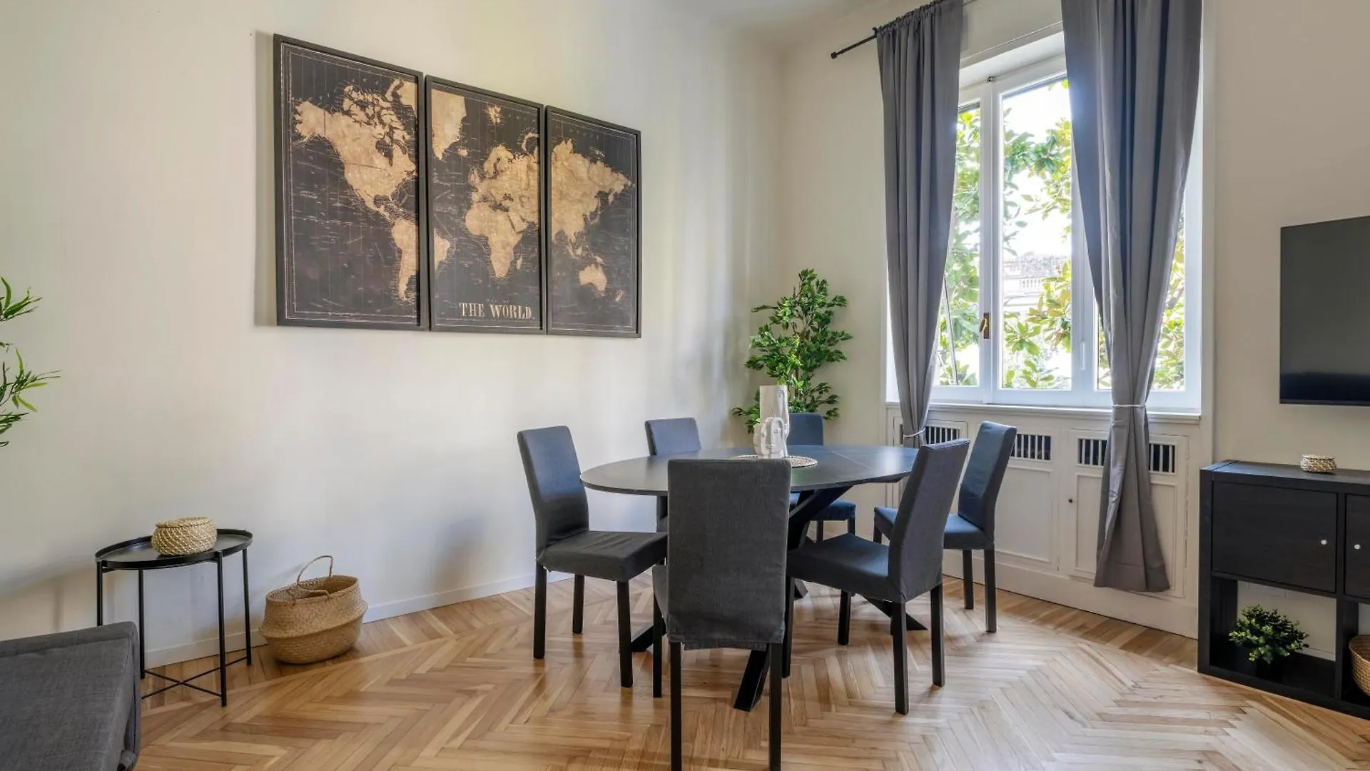 Elegant Brand New Apartments Near Duomo Mediolan