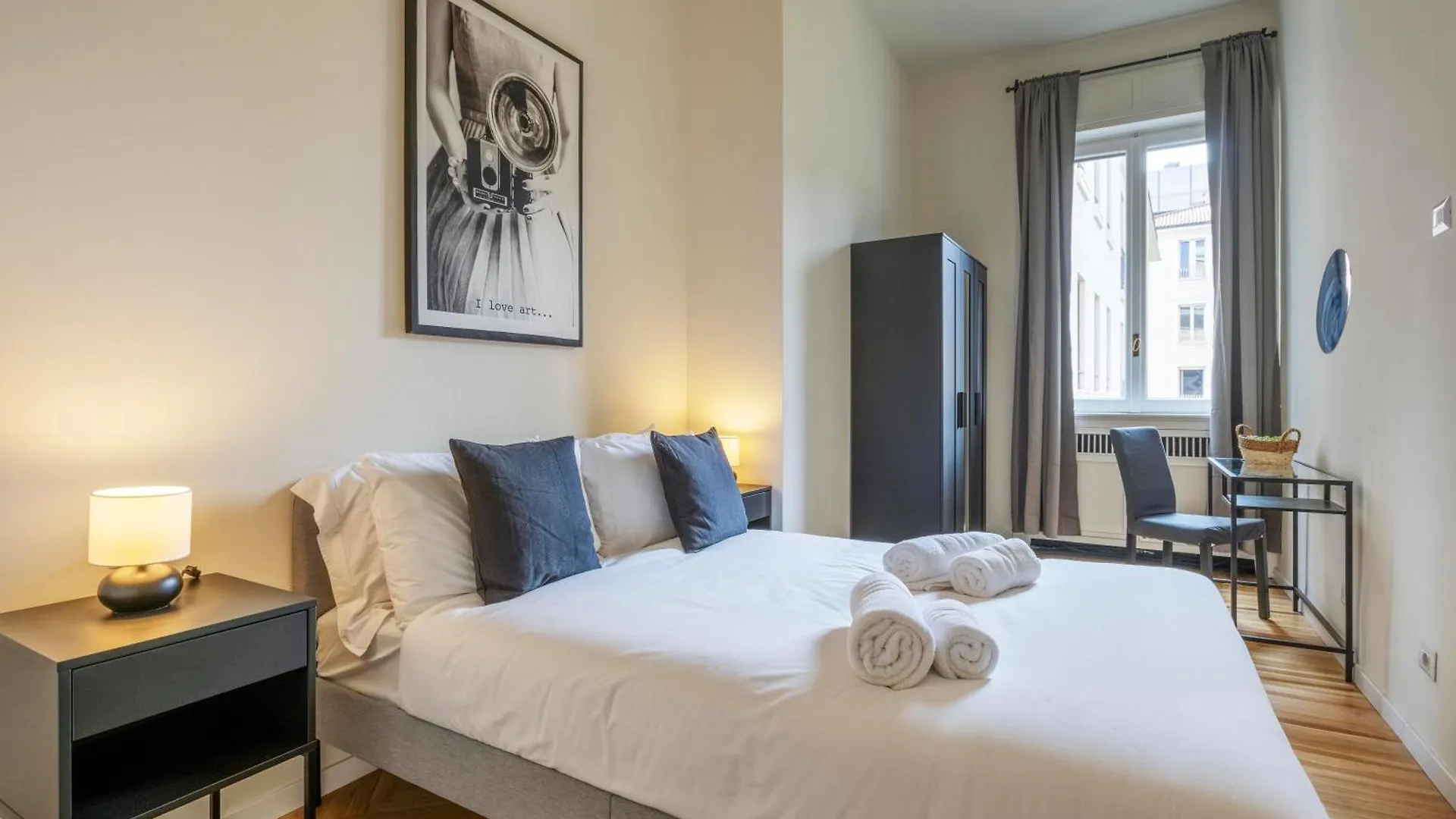 Elegant Brand New Apartments Near Duomo Mediolan 0*,