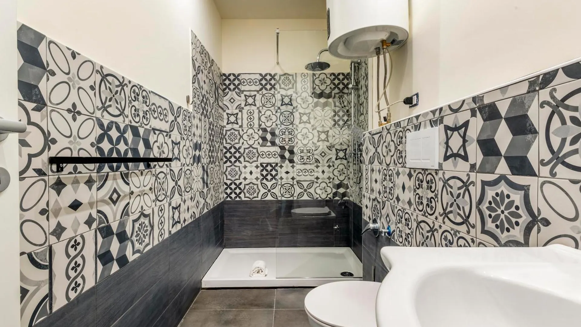 Elegant Brand New Apartments Near Duomo Mediolan